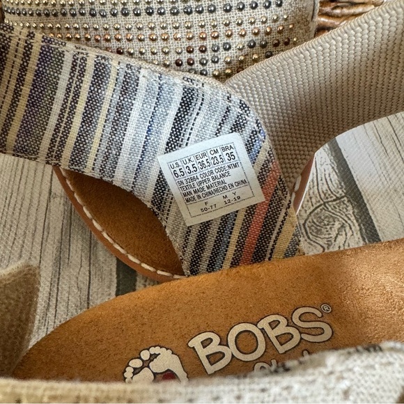 Skechers Bobs Desert Kiss - Bella Breeze Sandal | Natural/Multi - Picture 6 of 7